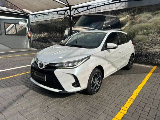 TOYOTA YARIS 1.5 16V FLEX XLS CONNECT MULTIDRIVE TOYOTA YARIS 1.5 16V FLEX XLS CONNECT MULTIDRIVE